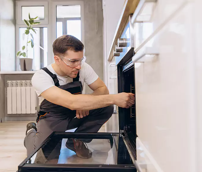 Why Framingham Bakers Rely on Framingham Appliance Pro for Every Electric Oven Fix?