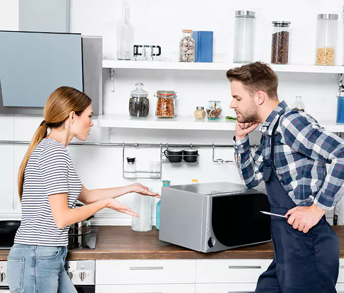 Why Framingham Homeowners Trust Framingham Appliance Pro for Every Microwave Fix?