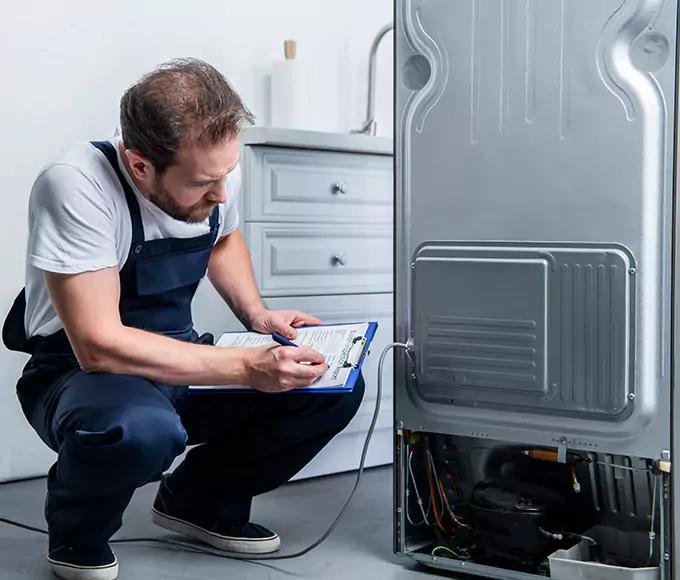 Why Framingham, MA Homeowners Choose Framingham Appliance Pro for Refrigerator Leak Repair?